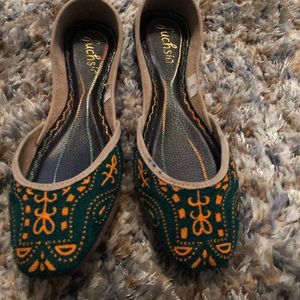 Fuchsia Handmade Flats Size 8 Womens.